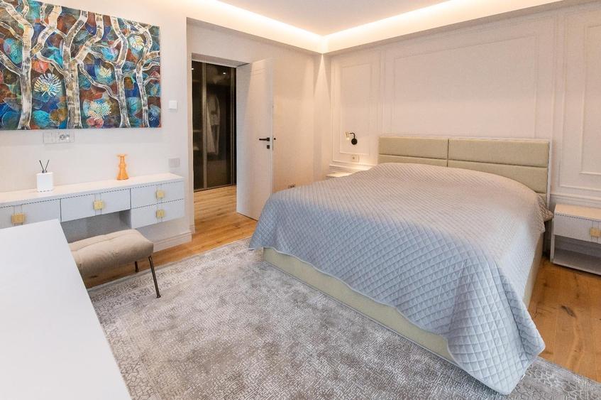 Casă individuală cu 6 camere cu Garaj în Pipera
