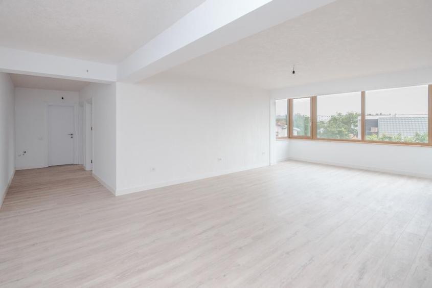 Apartament cu 3 camere în Titan