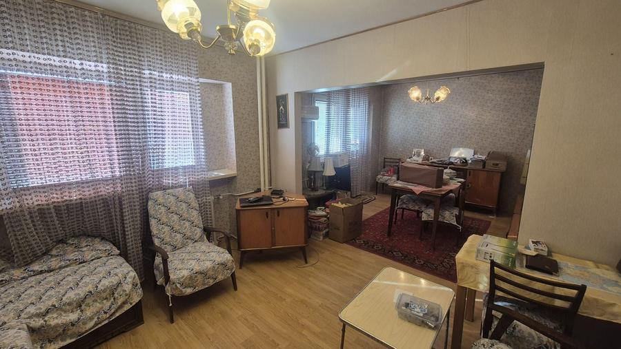 Apartament cu 4 camere decomandat, mobilat în Iancului