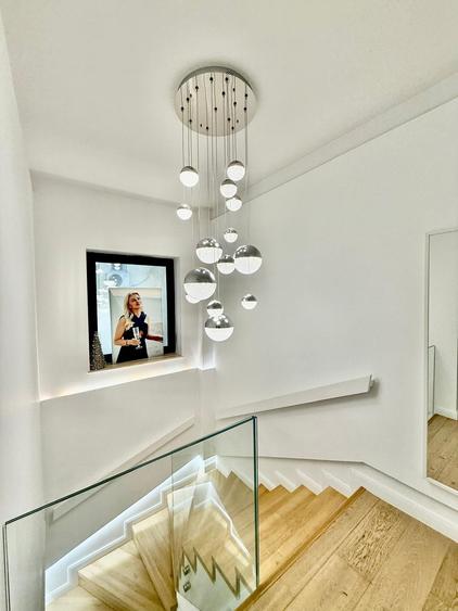 Apartament cu 4 camere decomandat în Herăstrău