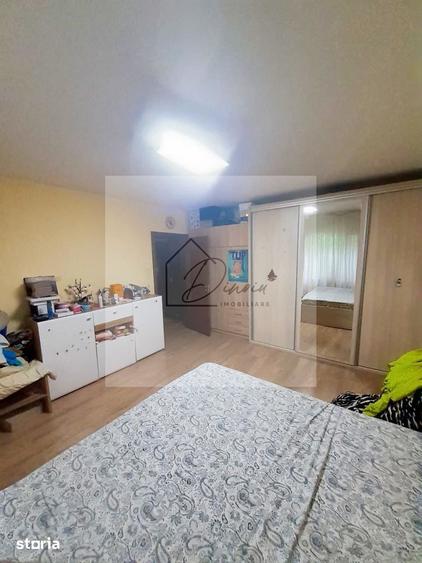 Apartament cu 2 camere decomandat în Tei