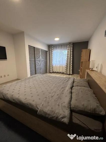 Casă cu 6 camere cu Teren 606 Mp în Central