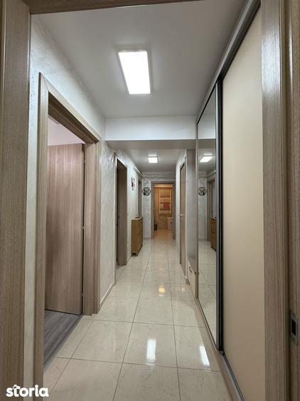Apartament cu 3 camere în Central