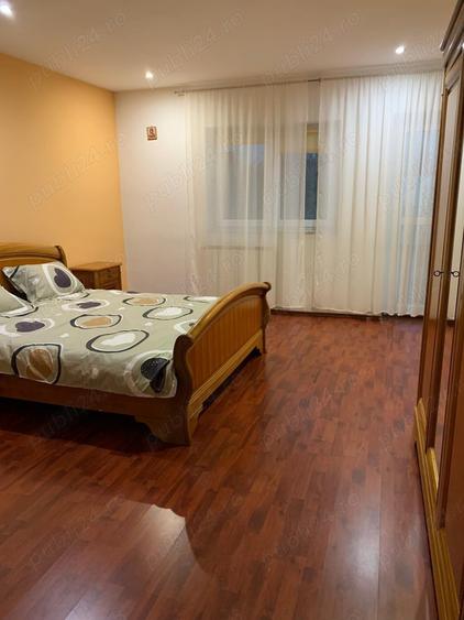 Casă cu 6 camere cu Teren 1500 Mp în Urleta