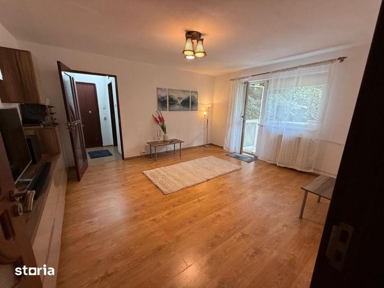 Apartament cu 3 camere semidecomandat în Brazda lui Novac