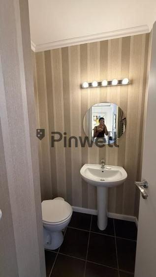 Apartament cu 3 camere decomandat, mobilat în Tei