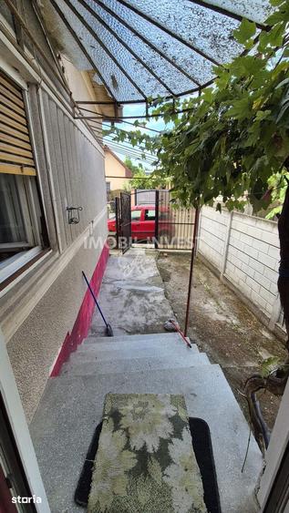 Casă cu 2 camere cu Teren 801 Mp în Lipoveni