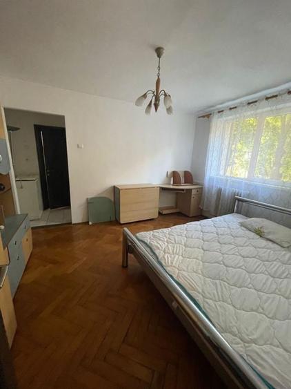 Apartament cu 3 camere semidecomandat în Gheorgheni