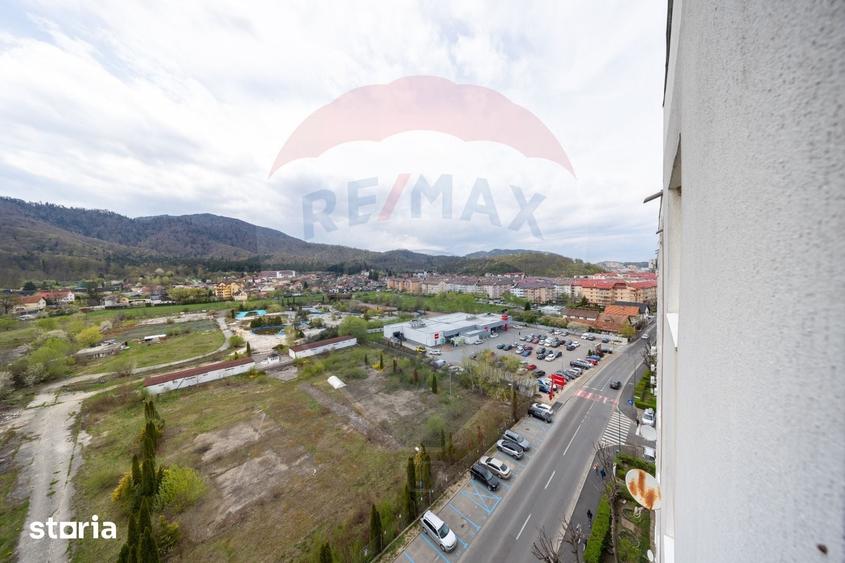 Apartament cu 3 camere decomandat în Dârste