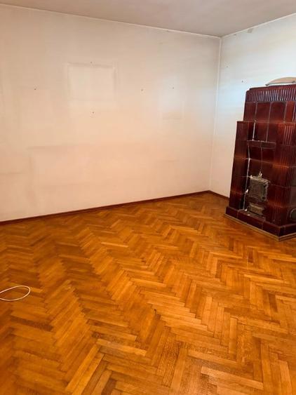 Vand Casa - Codlea, str.T.Vladimirescu, nr.9 jud. Brasov - 7 camere - 8
