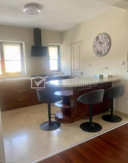 Apartament cu 3 camere semidecomandat în Europa