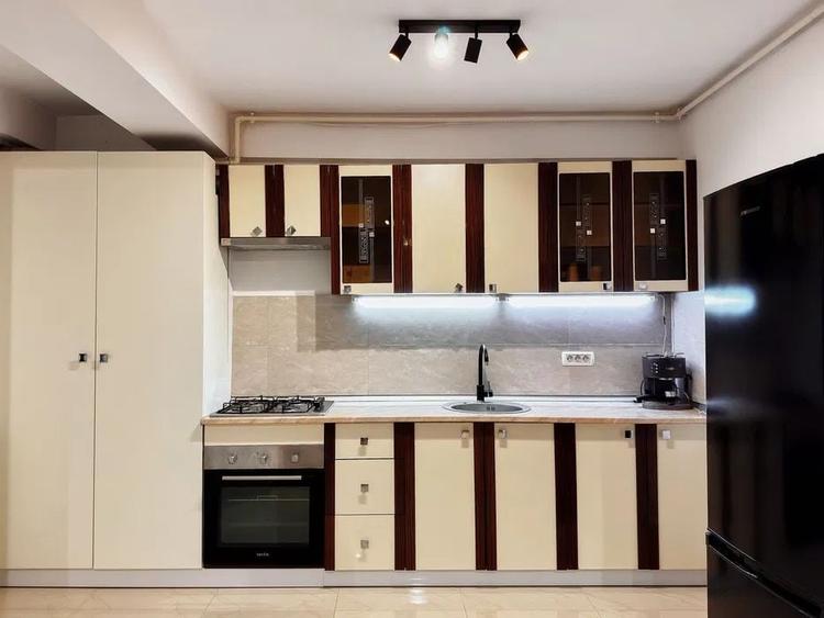 Apartament cu 2 camere semidecomandat, mobilat în Gorjului
