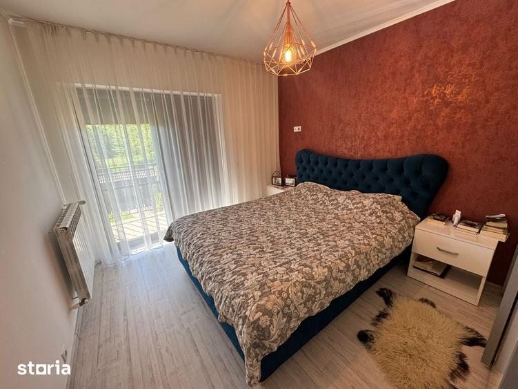Casă cu 4 camere cu Teren 500 Mp în Poplaca