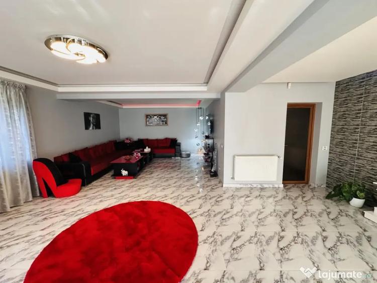 Casă cu 5 camere cu Teren 1000 Mp în Chiajna