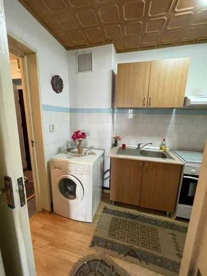 Apartament cu 2 camere decomandat, mobilat în Micro 4