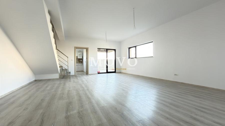 Duplex cu 4 camere cu Canalizare în Moșnița Nouă