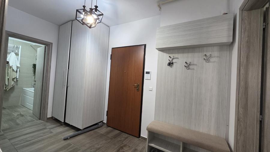 Apartament cu 2 camere decomandat în Runcu