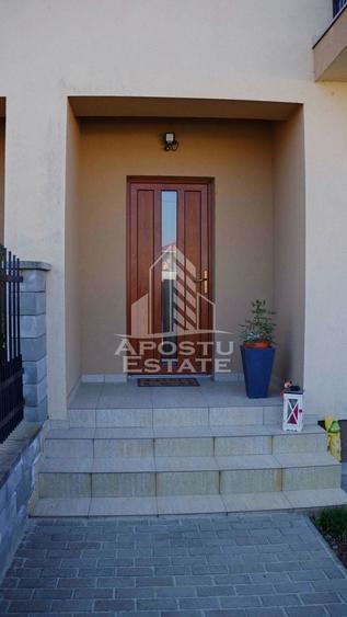 Duplex cu 4 camere cu Canalizare în Moșnița Veche