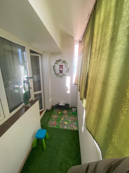 Apartament cu 4 camere decomandat în Central