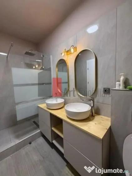 Apartament cu 3 camere semidecomandat în Politehnica