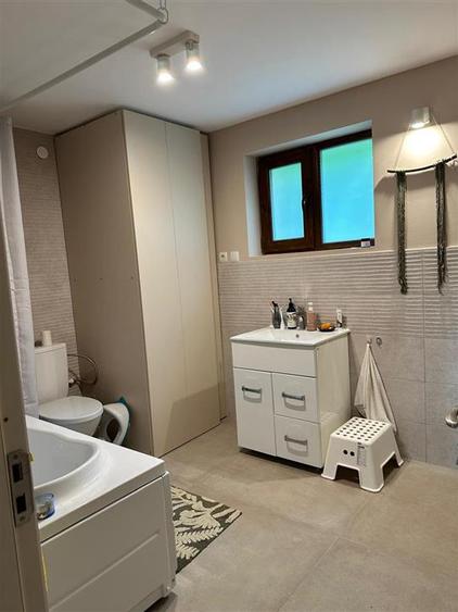 Casă individuală cu 5 camere cu Teren 3029 Mp în Drajna de Sus