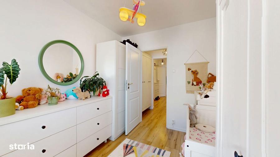 Apartament cu 3 camere decomandat, mobilat în Doamna Ghica