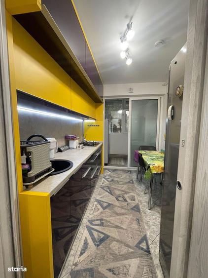 Apartament cu 3 camere decomandat în Tomis Nord
