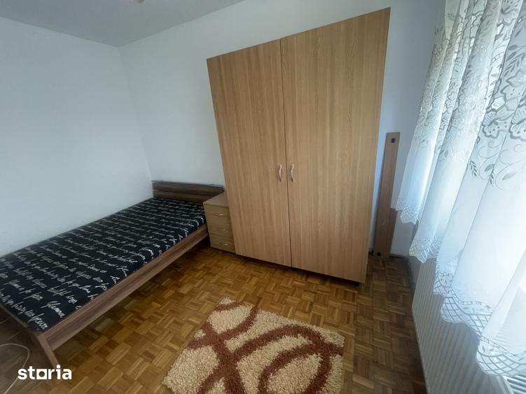 Ap 3 camere etaj 1 str Miraslau zona CEDONIA 330 euro - 4