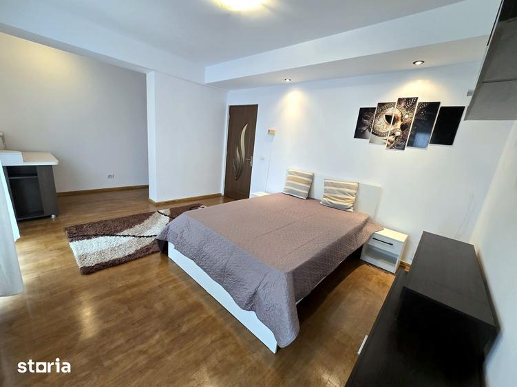 Garsonieră decomandată, mobilată în Bună Ziua