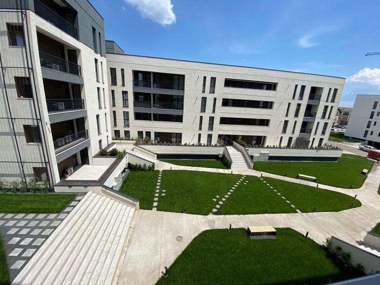 Apartament cu 2 camere decomandat în Aradului