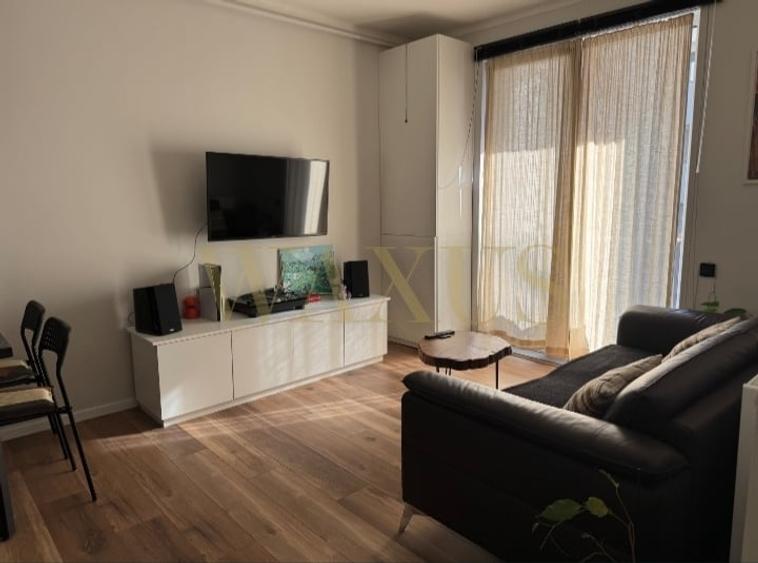 Apartament cu 2 camere semidecomandat, mobilat în Florești