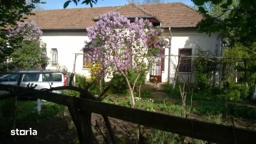 Casă cu 4 camere cu Teren 110 Mp în Giubega