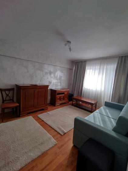 Apartament cu 2 camere decomandat în Tomis II