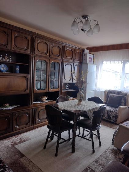 Apartament cu 3 camere decomandat în Ultracentral