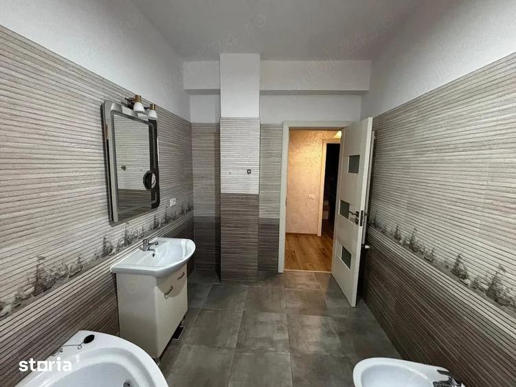 Apartament cu 3 camere decomandat, mobilat în Central