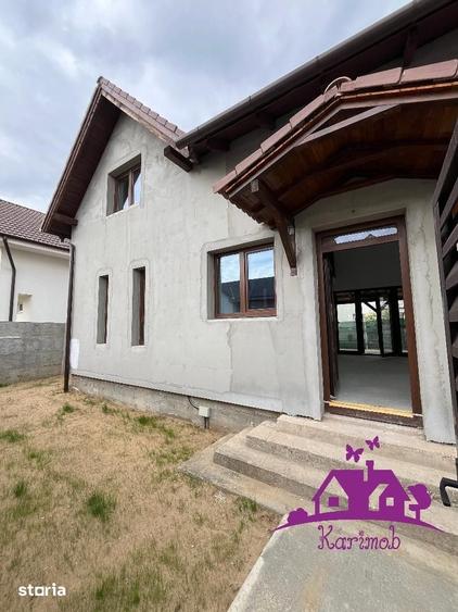 Casă cu 3 camere cu Teren 250 Mp în Tokai