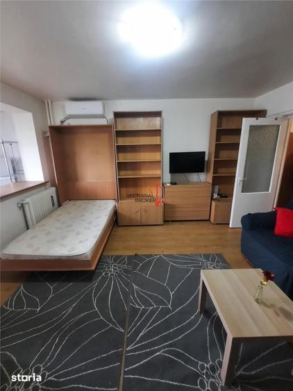 Garsonieră decomandată în Pajura