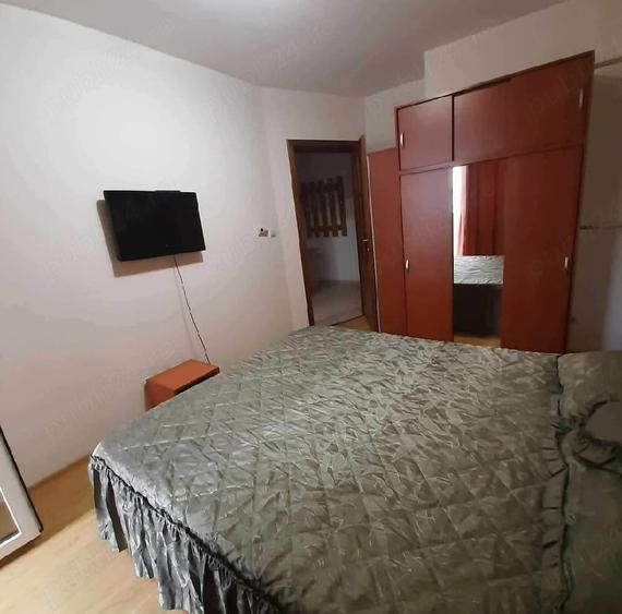 Garsonieră decomandată în Central