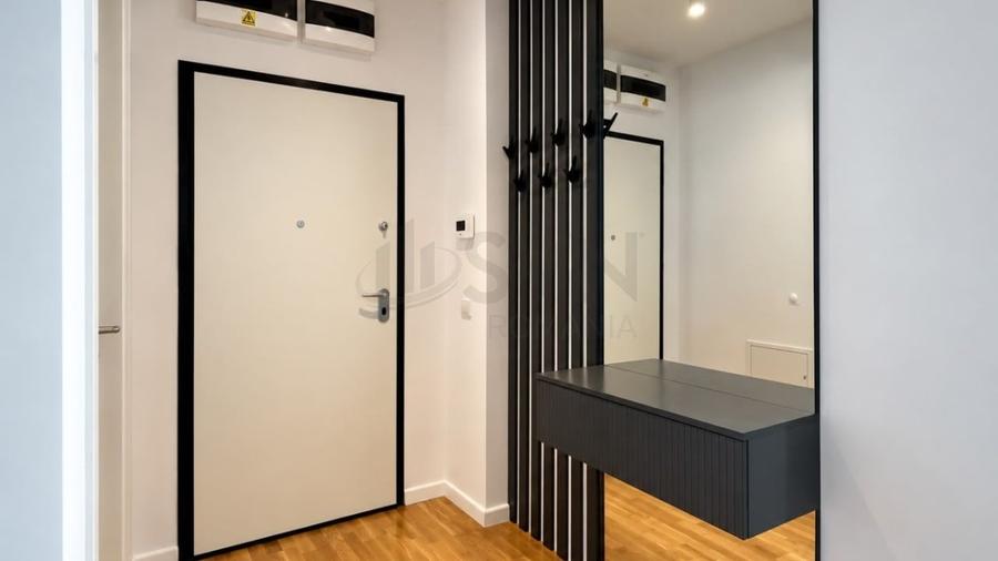 Apartament cu 3 camere decomandat în 1 Mai