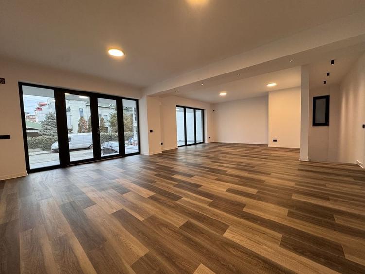 Spațiu comercial, de 130 mp, în Popoveni