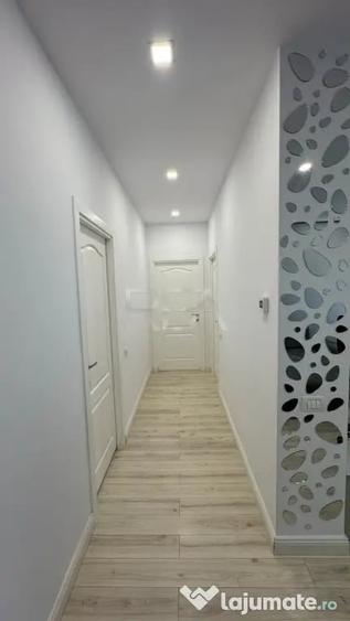 Apartament cu 3 camere decomandat în Theodor Pallady