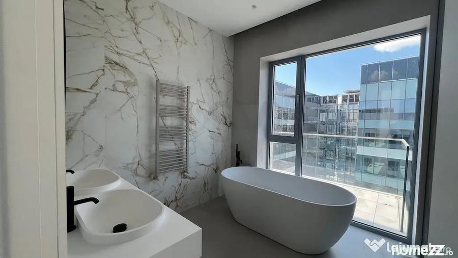 Apartament cu 3 camere decomandat în Aviației