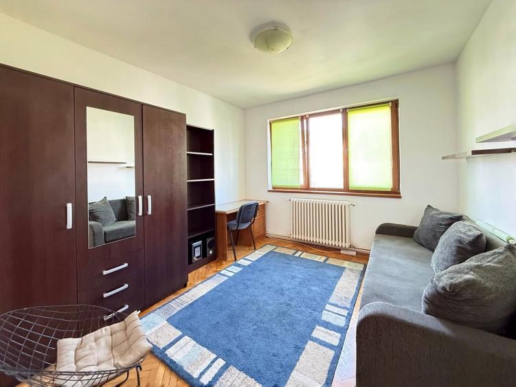 Apartament cu 3 camere decomandat în Grigorescu