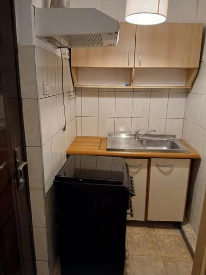 Garsonieră decomandată în Broscărie