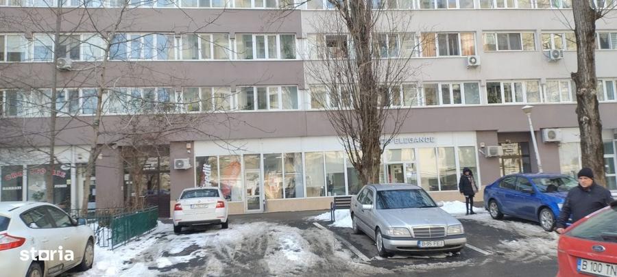 Spațiu comercial, de 54 mp, în Drumul Taberei