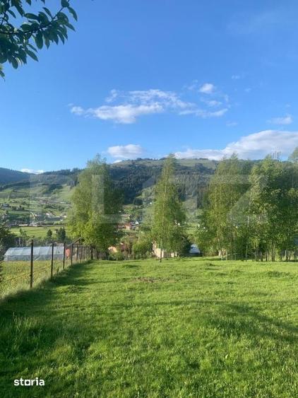 Teren de 2000 mp, în Central