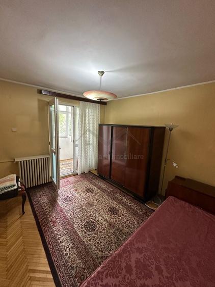Apartament cu 3 camere nedecomandat în Tudor Vladimirescu