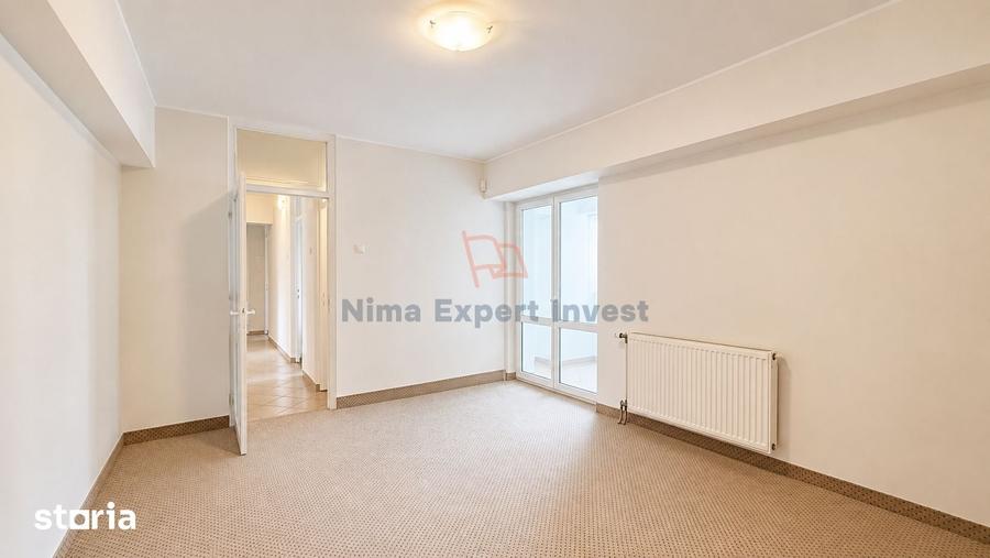 Apartament cu 4 camere în Centrul Civic