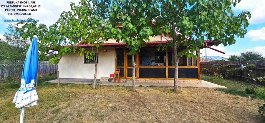 Casă cu 6 camere cu Teren 1059 Mp în Exterior Sud