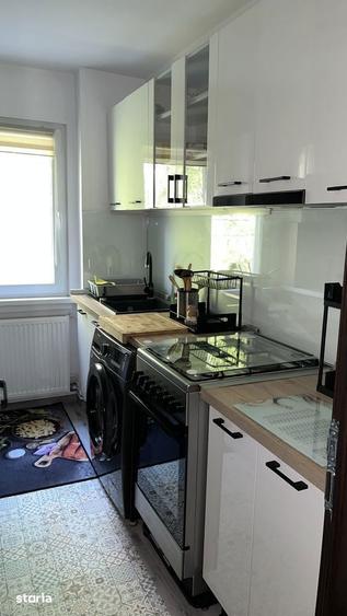 Apartament cu 2 camere semidecomandat în Tractorul
